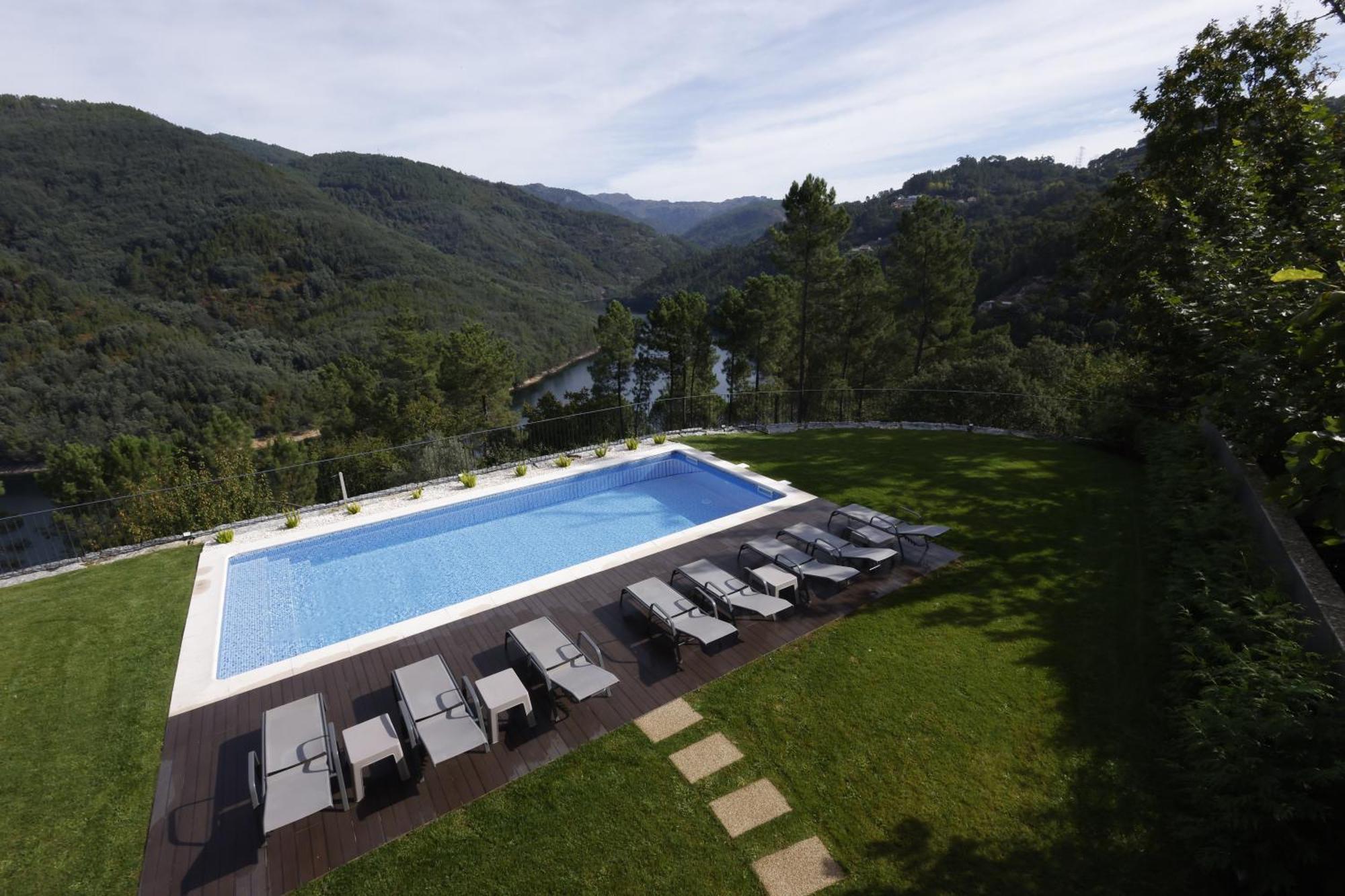 Villa Recanto De Fornelos, - Ate 10 Pax Geres